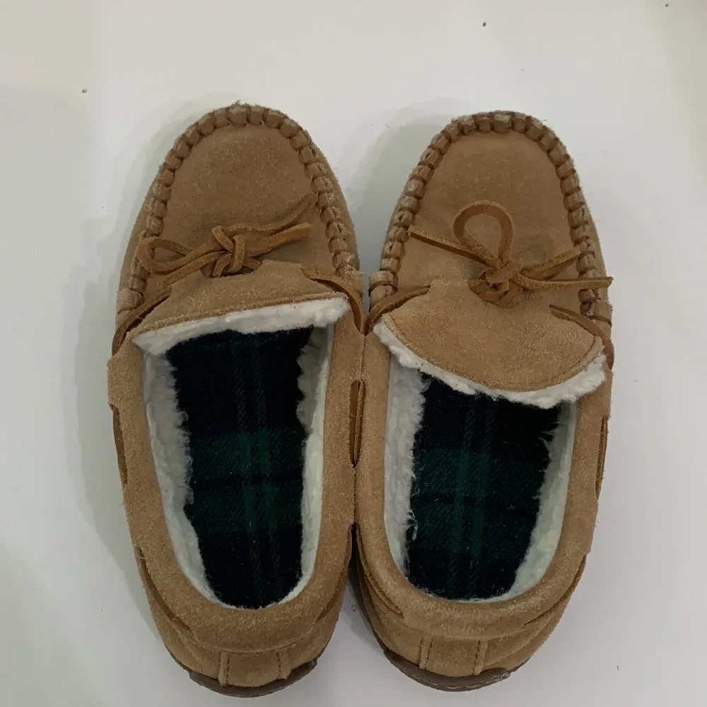Vineyard Vines Child’s slippers